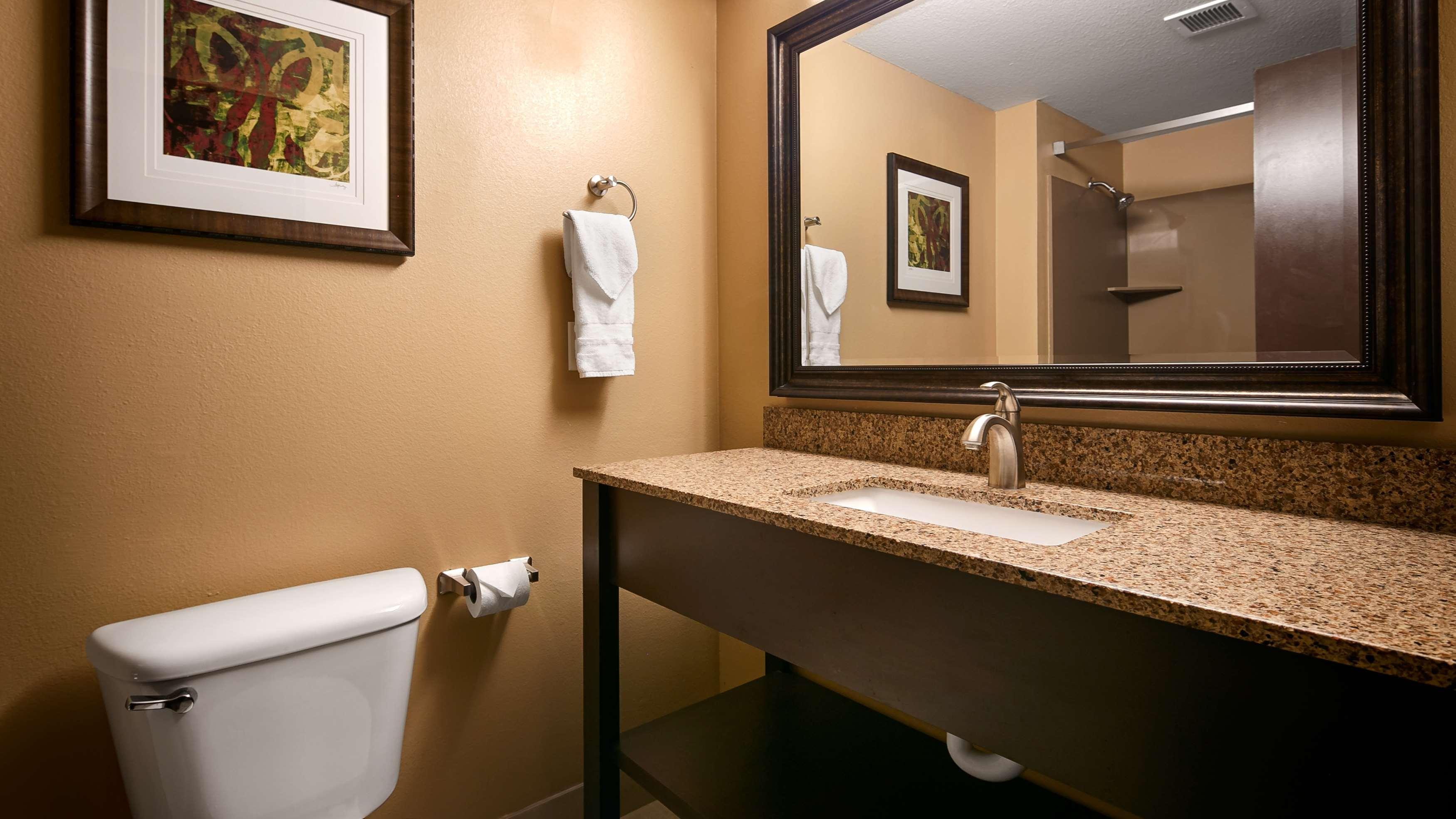 Best Western Woodland Inn Exterior photo
