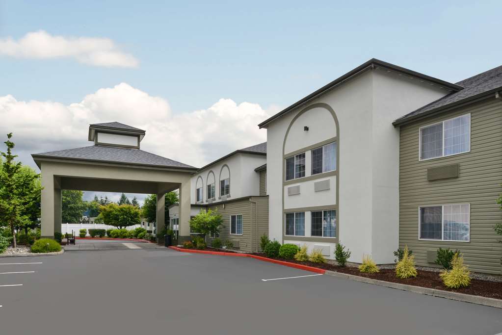 Best Western Woodland Inn Exterior photo