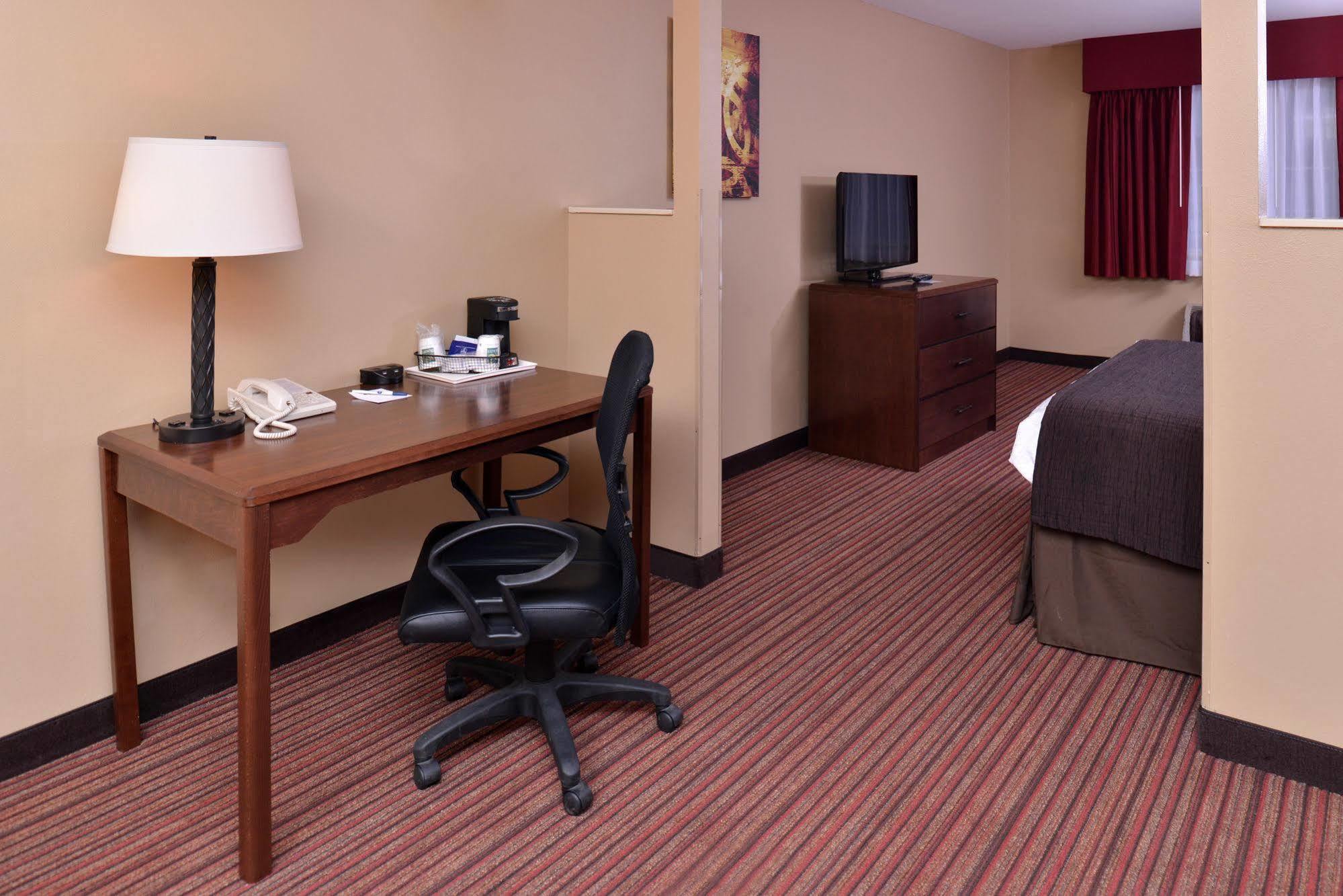 Best Western Woodland Inn Exterior photo